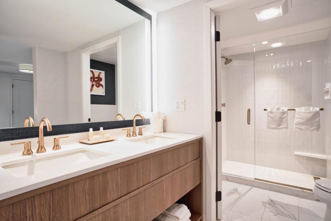 Greyfinch Chatham Inn المظهر الخارجي الصورة