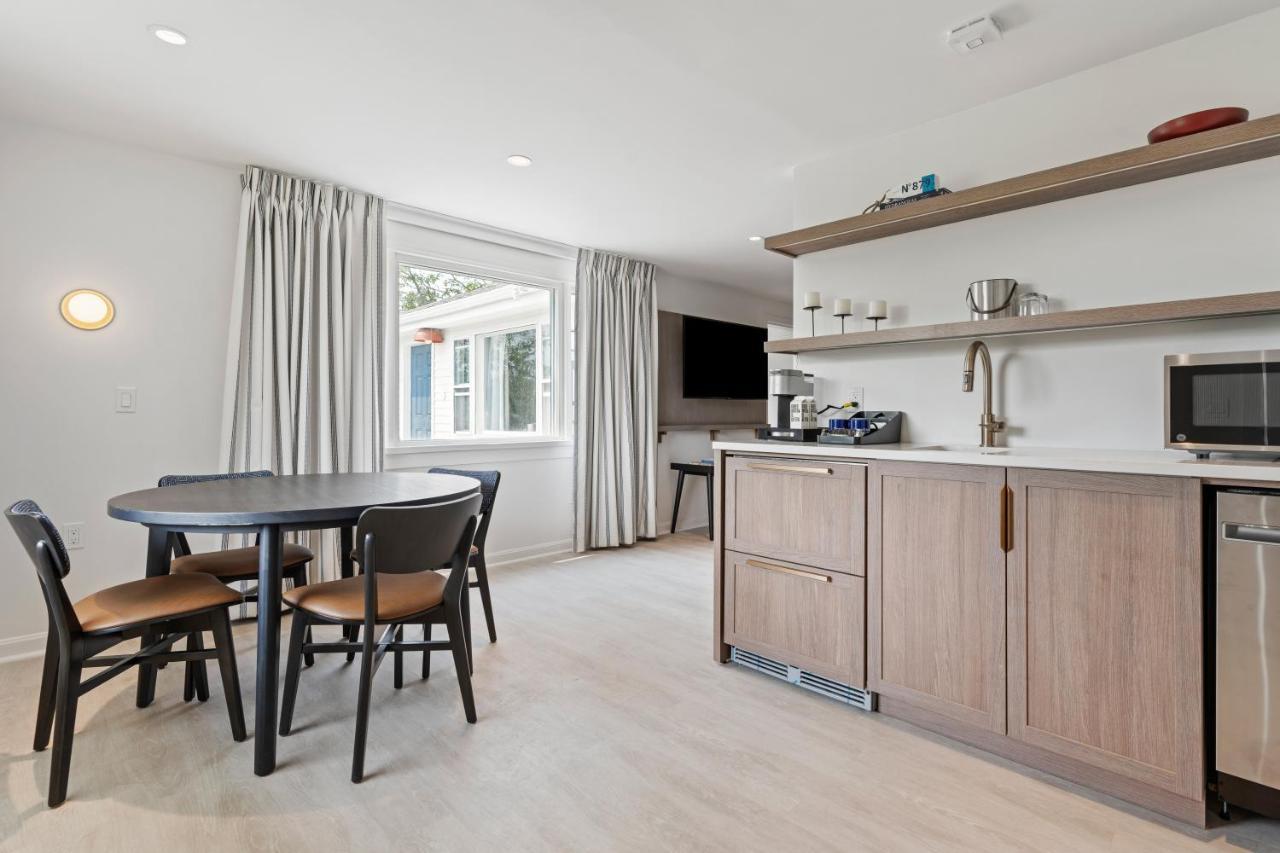 Greyfinch Chatham Inn المظهر الخارجي الصورة